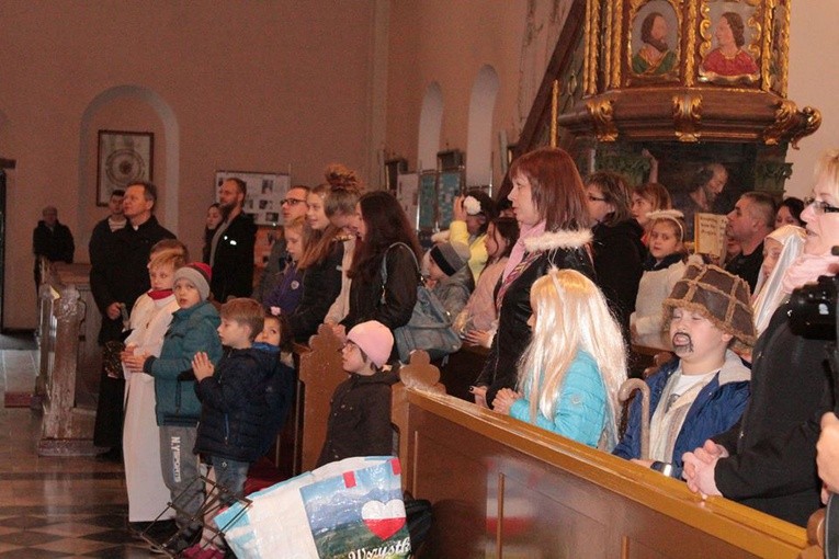 Święci na ulicach Nowej Soli