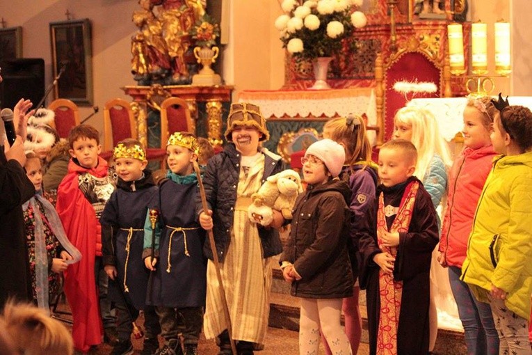 Święci na ulicach Nowej Soli