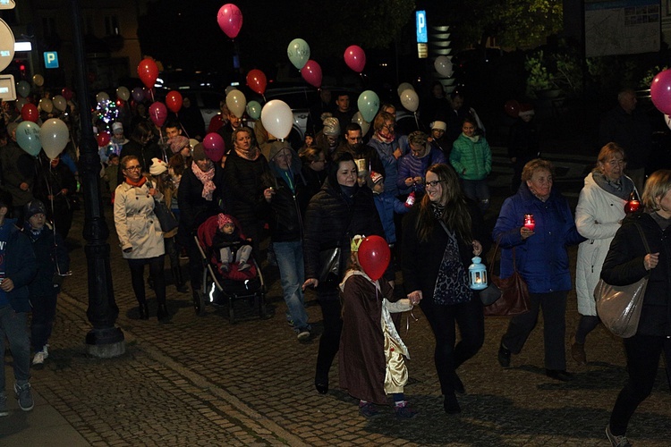 Marsz Wszystkich Świętych w Kątach Wrocławskich 2018