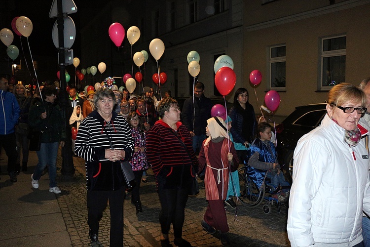 Marsz Wszystkich Świętych w Kątach Wrocławskich 2018