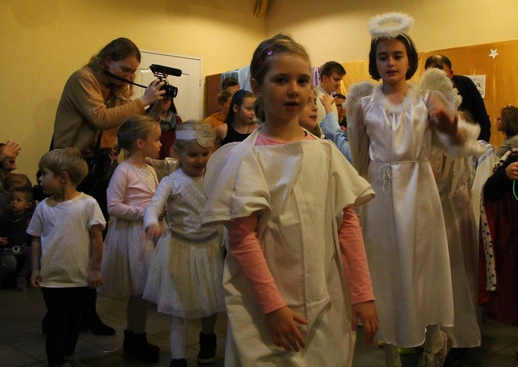 Parada i Bal Wszystkich Świętych we Wrocławiu-Strachocinie