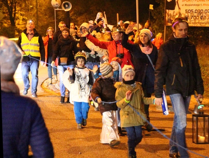 Parada i Bal Wszystkich Świętych we Wrocławiu-Strachocinie