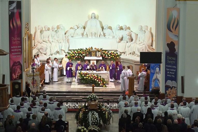 Pogrzeb ks. Wojciecha Łosia w Nowym Targu cz. 2