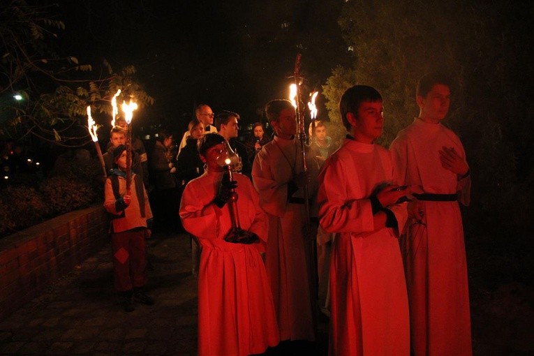 V noc świętych