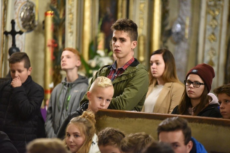 Szalowski wieczór ze świętymi