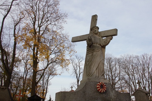 Uroczystość Wszystkich Świętych na cmentarzu Salwatorskim