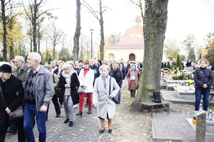 Nabożeństwo na cmentarzu Centralnym w Gliwicach