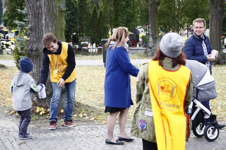 Nabożeństwo na cmentarzu Centralnym w Gliwicach