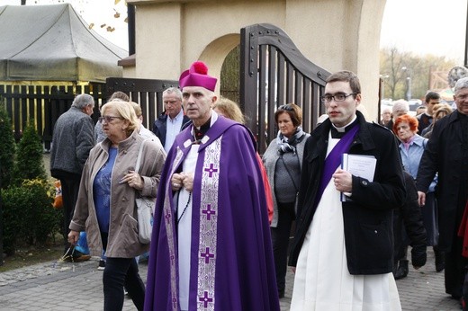 Nabożeństwo na cmentarzu Centralnym w Gliwicach