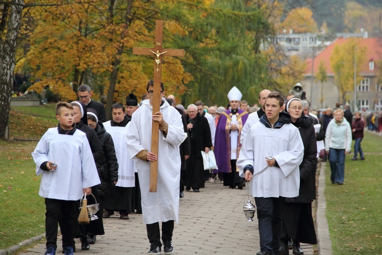 Uroczystość Wszystkich Świętych na gdańskim Srebrzysku