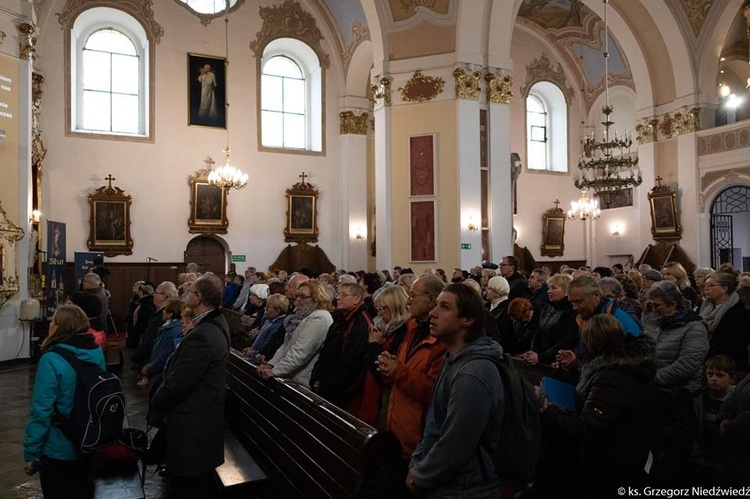 Pielgrzymka do Rokitna dekanatu Gorzów - Chrystusa Króla