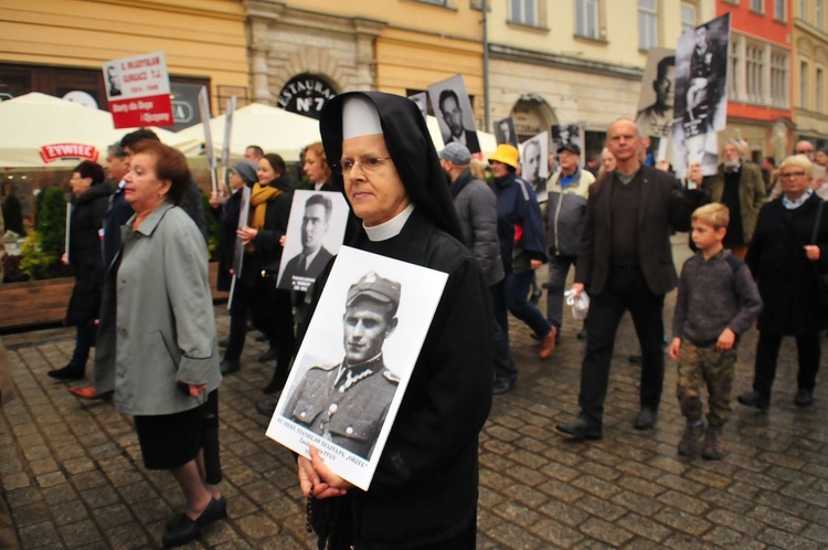 V Krakowskie Zaduszki za Żołnierzy Wyklętych-Niezłomnych Cz. 2