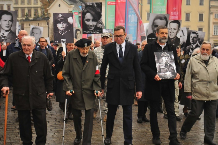 V Krakowskie Zaduszki za Żołnierzy Wyklętych-Niezłomnych Cz. 2