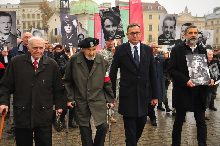 V Krakowskie Zaduszki za Żołnierzy Wyklętych-Niezłomnych Cz. 2