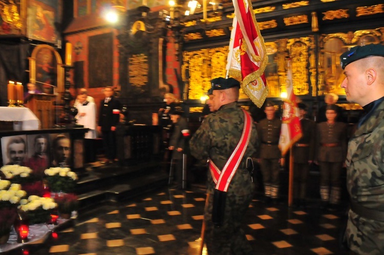 V Krakowskie Zaduszki za Żołnierzy Wyklętych-Niezłomnych Cz. 2