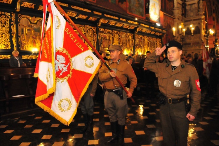 V Krakowskie Zaduszki za Żołnierzy Wyklętych-Niezłomnych Cz. 2