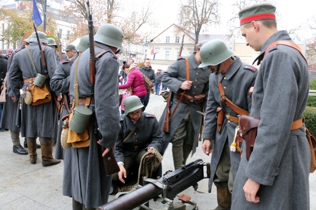 Piknik historyczny w Radomiu