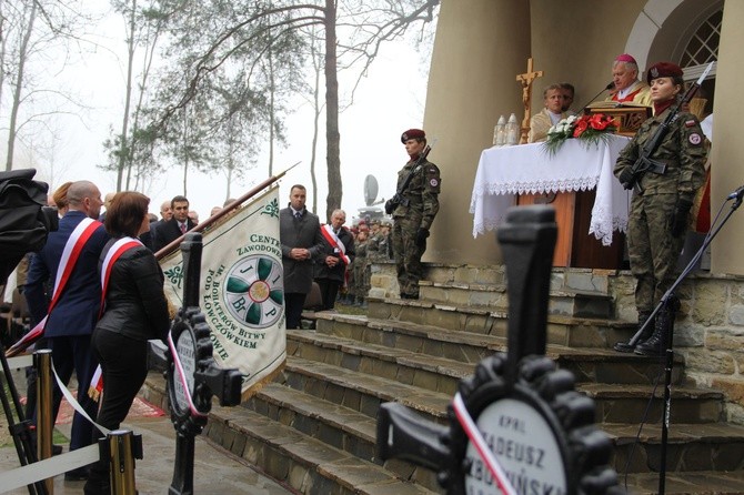 Prezydent na cmentarzu legionistów w Łowczówku