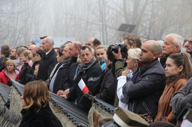 Prezydent na cmentarzu legionistów w Łowczówku