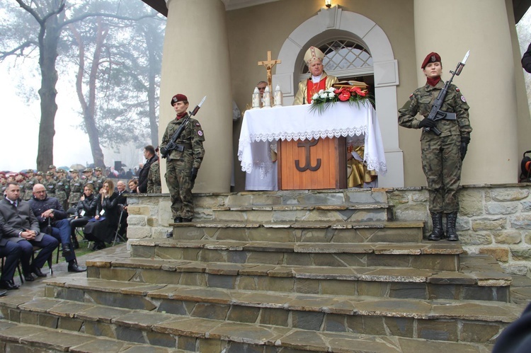 Prezydent na cmentarzu legionistów w Łowczówku