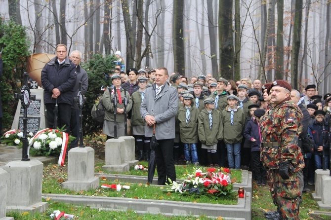 Prezydent na cmentarzu legionistów w Łowczówku