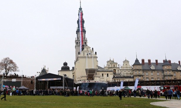 Uroczystości dziękczynne w stulecie niepodległości na Jasnej Górze