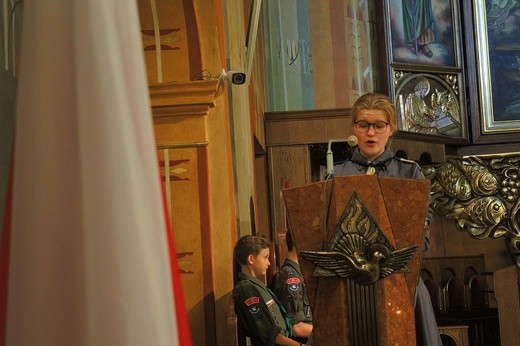 Świętowanie harcerzy ZHR z Niepodległą