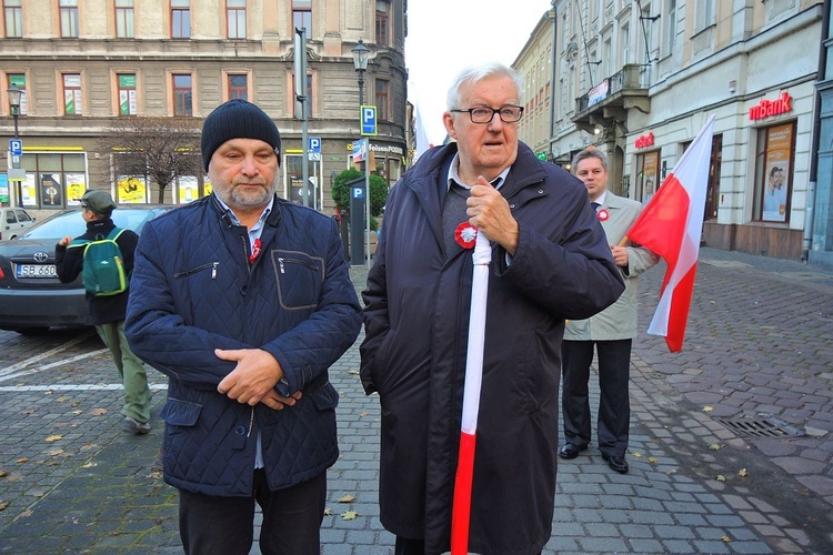 Świętowanie harcerzy ZHR z Niepodległą