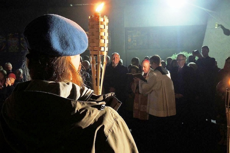 Kantata i obelisk dla Niepodległej na Złotych Łanach