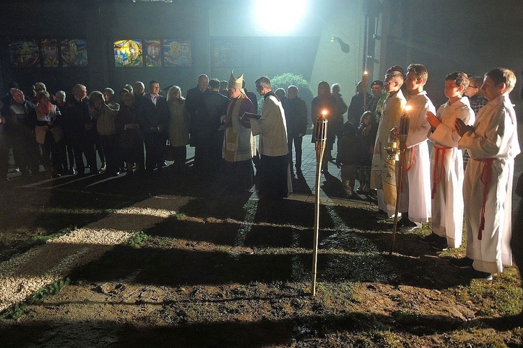 Kantata i obelisk dla Niepodległej na Złotych Łanach