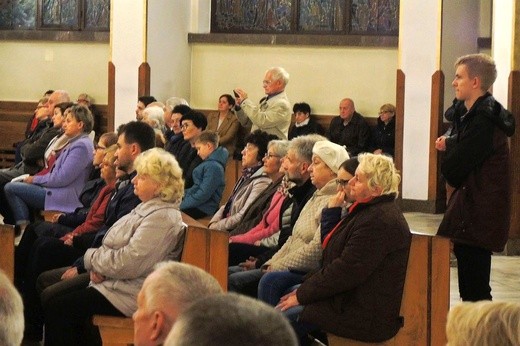 Kantata i obelisk dla Niepodległej na Złotych Łanach