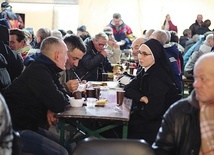 Tutaj nikt nikogo nie odrzuca, ale daje swoją obecność.