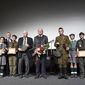 Gala VII Festiwalu Niepodległości – laureaci Ryngrafów i Szabli Niepodległości.