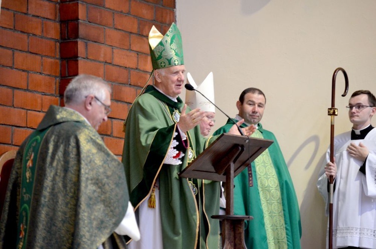 Poświęcenie tablicy pamięci Orląt Lwowskich