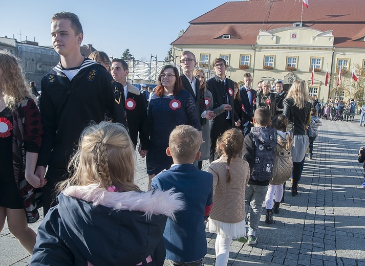 Polonez dla Niepodległej