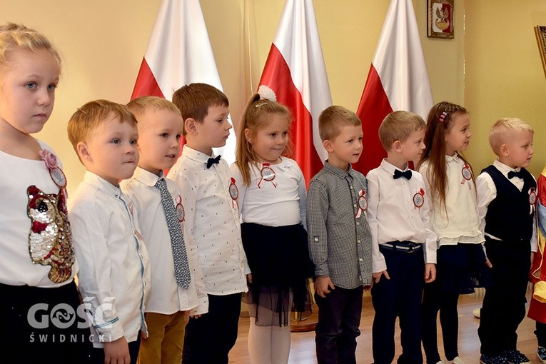 Akademia z okazji 11 listopada w przedszkolu sióstr prezentek