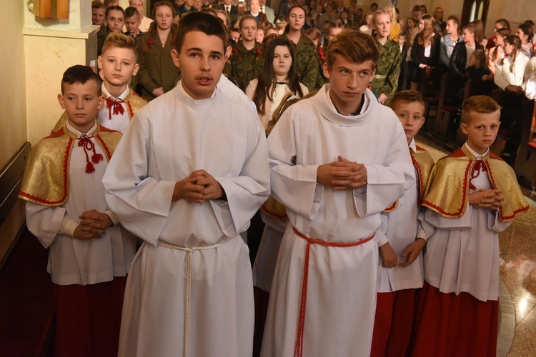 Patriotycznie w Trzetrzewinie