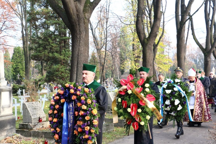 Pogrzeb prof. Jerzego Wyrozumskiego