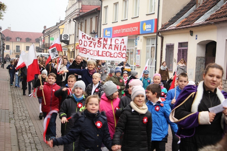 Marsz patriotyczny "Pijarskiej"