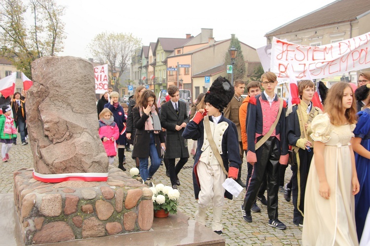 Marsz patriotyczny "Pijarskiej"