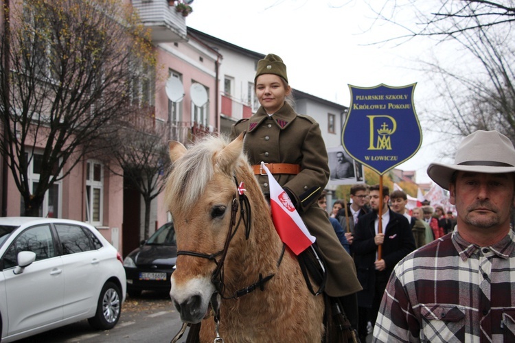 Marsz patriotyczny "Pijarskiej"