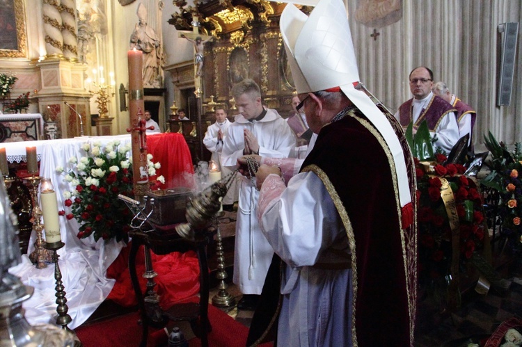 Pogrzeb prof. Jerzego Wyrozumskiego - Msza św.