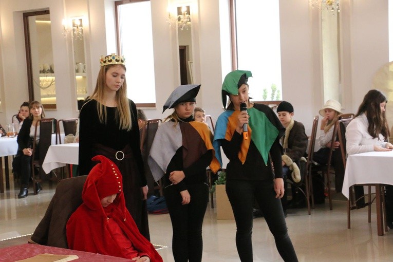 "Żywe obrazy" w konkursie "Kocham Polskę"