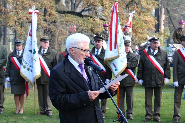 Odsłonięto popiersia zasłużonych Polaków