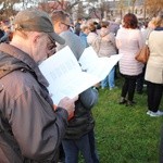 Patriotyczne śpiewanie w Stalowej Woli