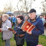 Patriotyczne śpiewanie w Stalowej Woli