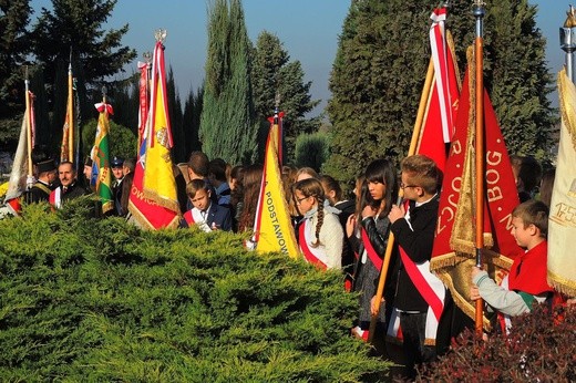 Pisarzowice i ich bohaterowie Niepodleglej
