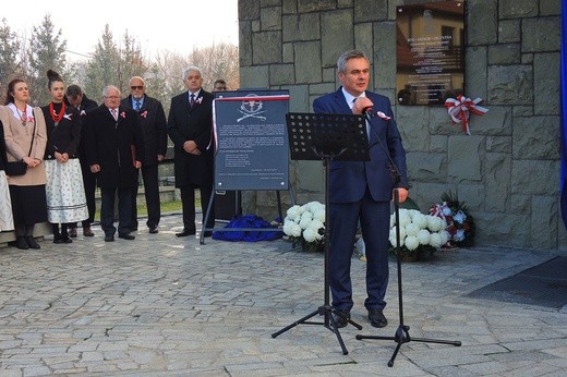 Pisarzowice i ich bohaterowie Niepodleglej
