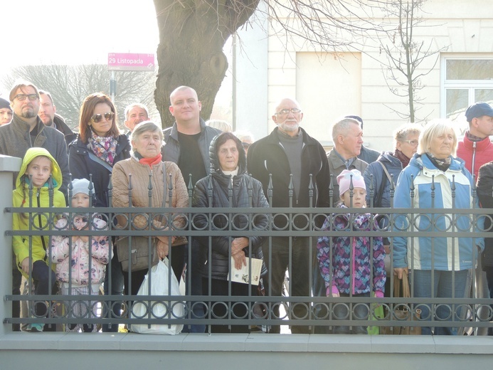 Odsłonięcie pomnika dr. Antoniego Troczewskiego