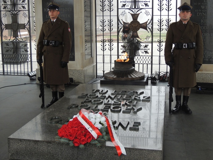 Odsłonięcie pomnika dr. Antoniego Troczewskiego